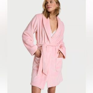 Victoria's Secret Pink Plush Robe